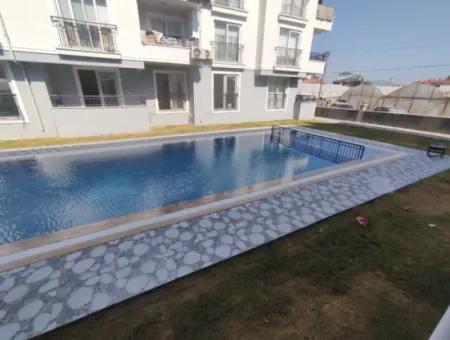 2 1 Wohnung In Einem Luxuskomplex Mit Pool Zum Verkauf In Ortaca Karaburun